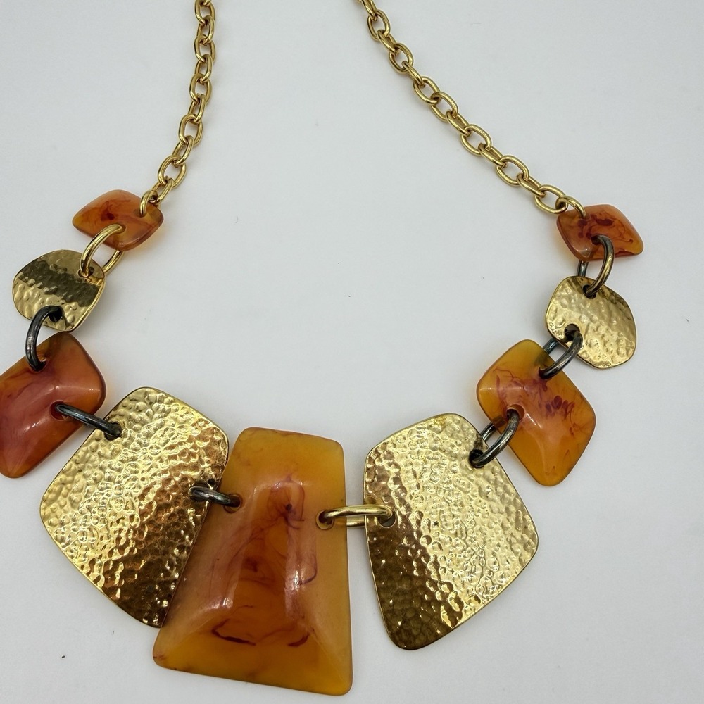 Vtg Joan Rivers Hammered  Gold‎ Tone Necklace Faux Amber Bib Statement